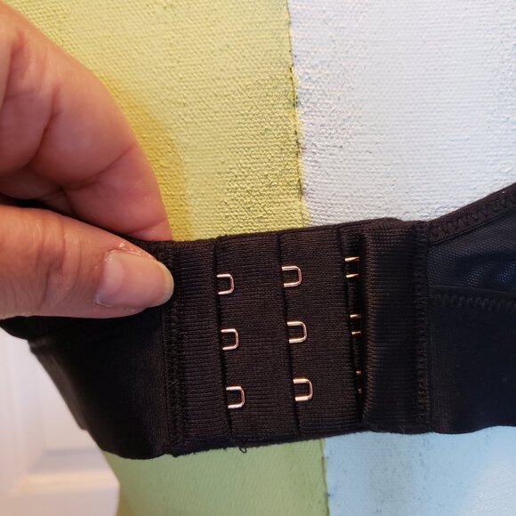 Soma Intimates and Sleepwear Crossover Lace Bralette - Size: L - Picture 15 of 16